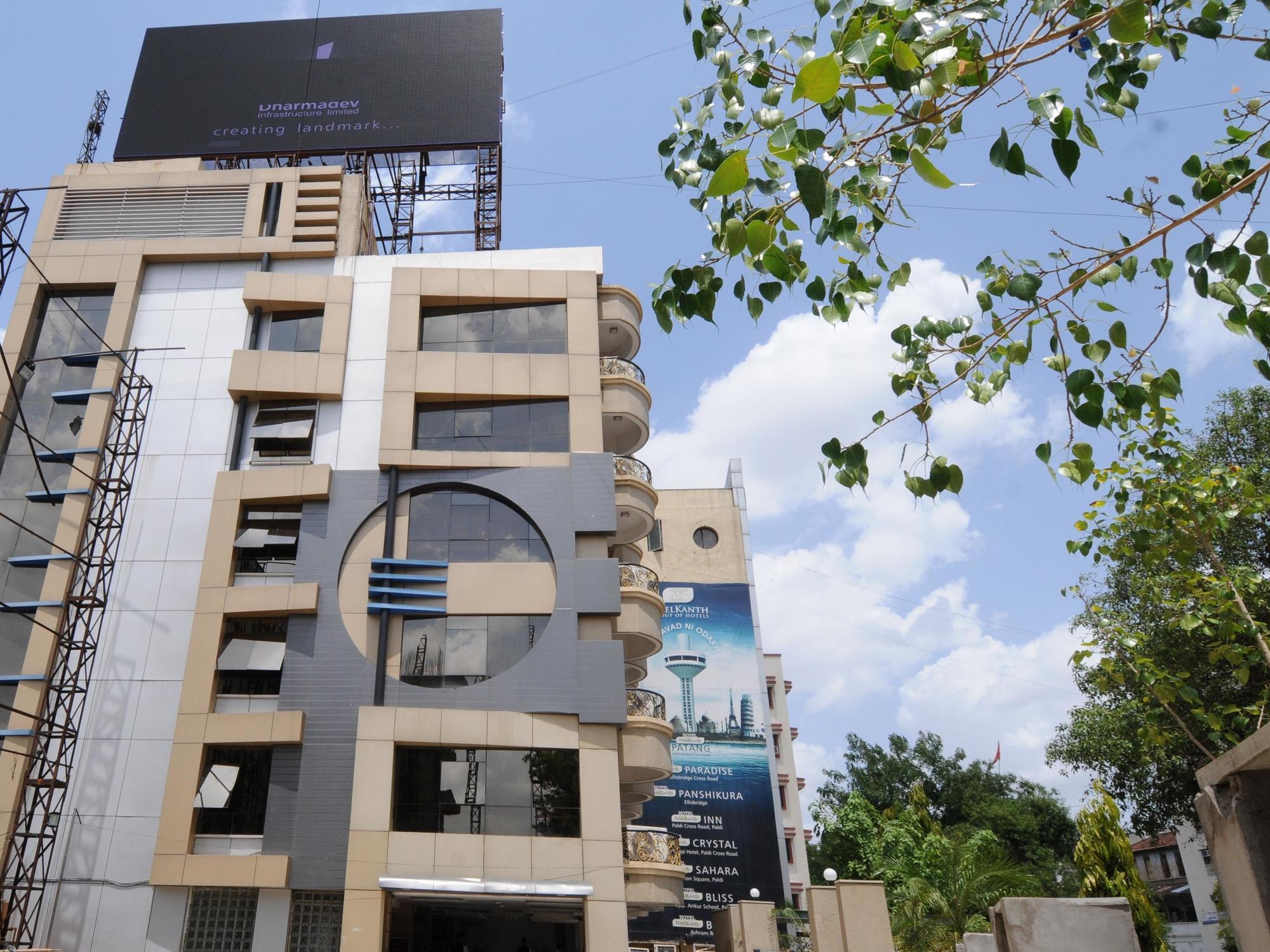 Neelkanth Paradise Hotel Ahmedabad Eksteriør billede